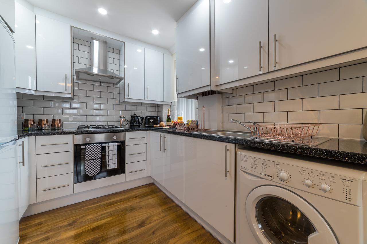 London Heathrow Serviced Apartments Ashford  Ngoại thất bức ảnh